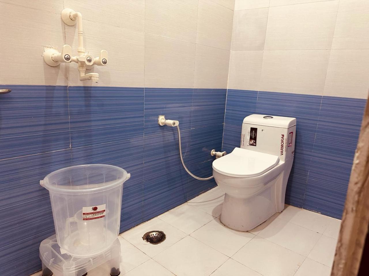 Hotel The Lord Krishna Residency Vrindāvan Zewnętrze zdjęcie